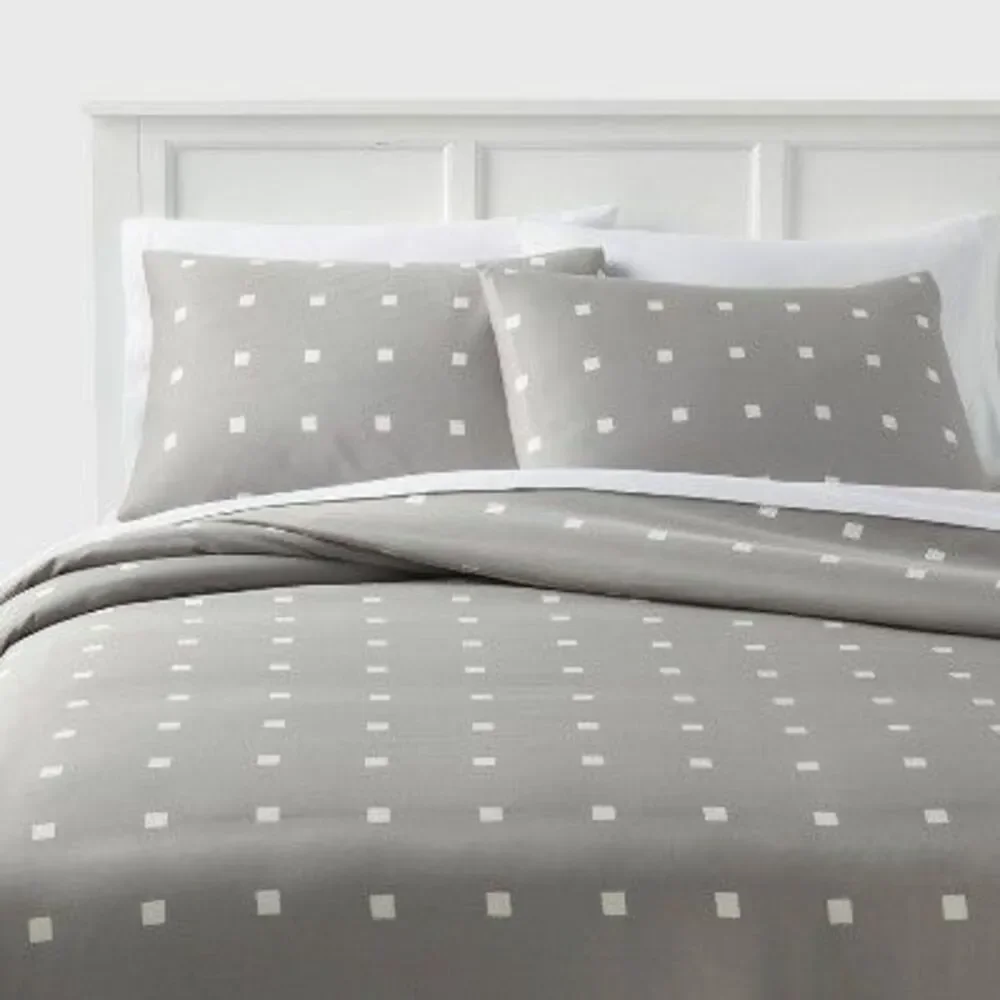 Room Essentials Gray and White Duvet Set